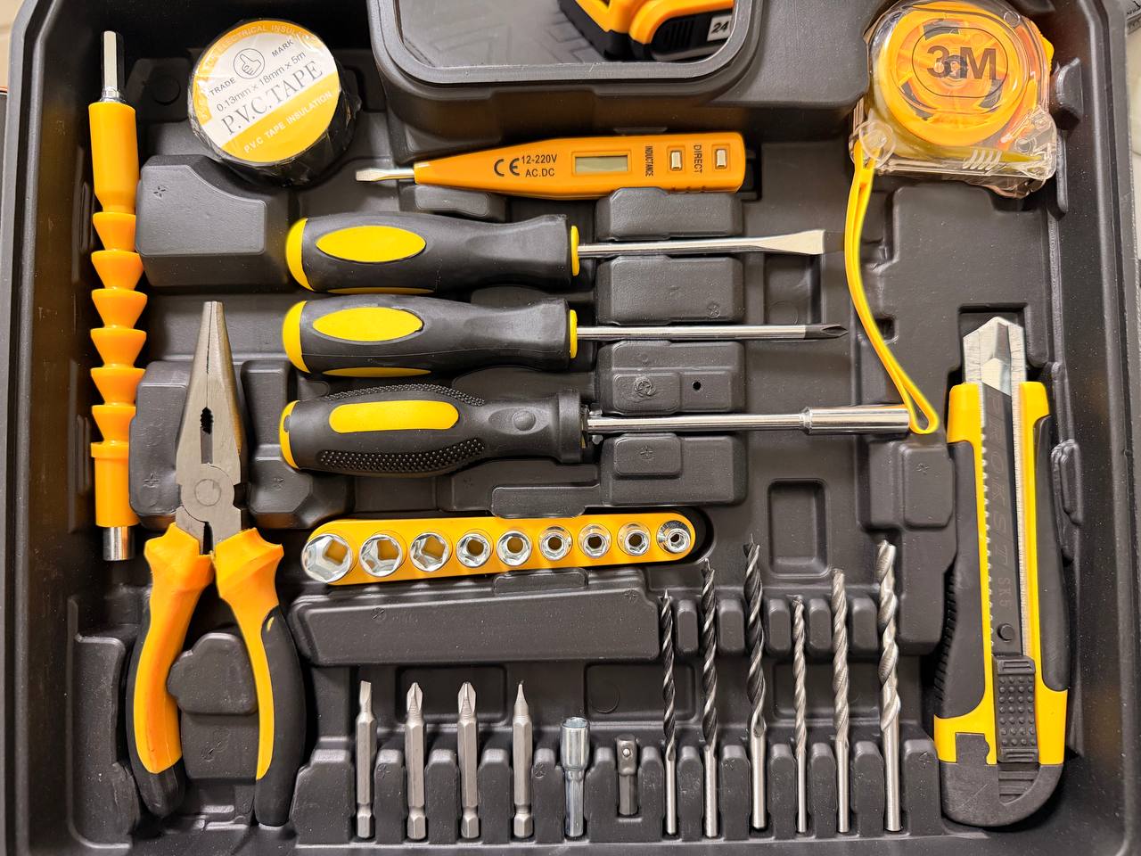 Деталі набору